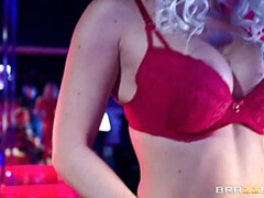 Culo, Tetas grandes, Rubia, Pareja, Checa, Tacones, Coño, Hilo dental