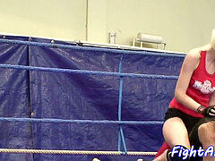 Europees, Vingeren, Lesbisch, Tieten likken