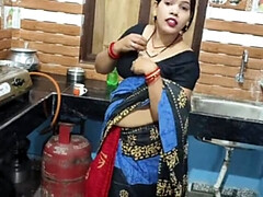 Hot Indian Bhabhi Maid Seduces and Fucks Hard - Desi Homemade Sex