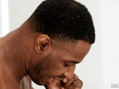 Grosse titten, Schwarz, Vollbusig, Kehlenfick, Schwarz, Lecken, Muschi, Reiten