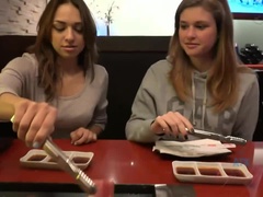 Enthousiasteling, Voetbeurt, Hd, Lesbisch, Masseren, Doordringend, Gezichtspunt, Mager