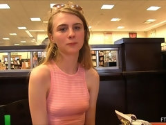 Anal, Doigter, Masturbation, Orgasme, Public, Solo, Jouets, Sous la jupe