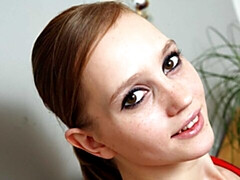 18 jaar, Enthousiasteling, Kont, Masturbatie, Natuurlijke tieten, Alleen, Tiener, Tieten likken