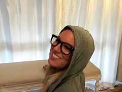 Leie, Arsch, Grosser arsch, Blondine, Blasen, Brille, Latina, Masturbation