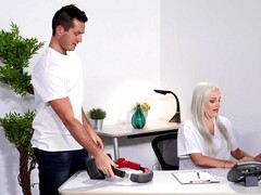 Anal, Cul, Lécher le cul, Gros seins, Blonde, Sucer une bite, Doigter, Talons