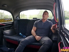 Gros seins, Blonde, Tchèque, Européenne, Branlette thaïlandaise, Masturbation, De plein air, Mouillée