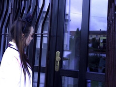 Asiatique, Sucer une bite, Faciale, Branlette thaïlandaise, Hard, Piercing, Cheveux courts, Chaussettes