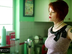 Blasen, Spermaladung, Kehlenfick, Lecken, Natürlichen titten, Pornostars, Reiten, Rau