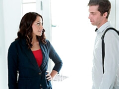 Anal, Sucer une bite, Brunette brune, En levrette, Branlette thaïlandaise, Embrassement, Nénés, Sous la jupe