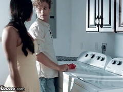 Grosse bite, Gros seins, Plantureuse, Tromperie, Grossier, Érotique, Poilue, Nénés