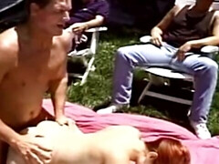 In den arsch, Blasen, Gehörnter ehemann, Spermaladung, Fetisch, Handjob, Hausfrau, Flotter dreier