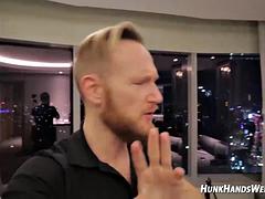 Tussi, Grosse titten, Blasen, Handjob, Reif, Milf, Jungendliche (18+), Titten