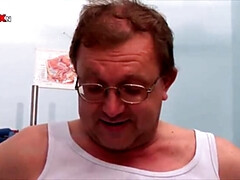 Schlampe, Fetisch, Fingern, Hardcore, Hd, Pissen, Ablutschen, Flotter dreier