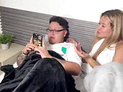 Gros seins, Blonde, Conversation vulgaire, Embrassement, Fille latino, Chatte, Rugueux, Mouillée