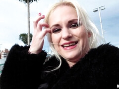 Leie, Arsch, Blondine, Schwanz, Natürlichen titten, Im freien, Zierlich, Muschi