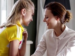 Blonde, Brunette brune, Tchèque, Hd, Lesbienne, Léchez, Masturbation, Russe