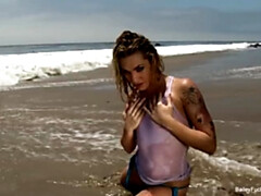 Playa, Rubia, Morena, Hd, Natural, Tetas naturales, Al aire libre, Mojado