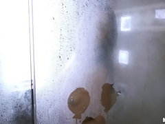 Kont, Kont naar mond, Bruinharig, Lul, Handbeurt, Natuurlijke tieten, Kort haar, Douche