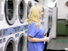 Большие сиськи, Семяизвержение, Сперма на лице, Домохозяйки, Милф, Мачеха, Втроем, Жена