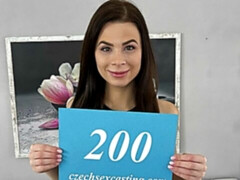 Amateur, Grosse bite, Sucer une bite, En levrette, Robe, Seins naturels, Jarretelles, Adolescente