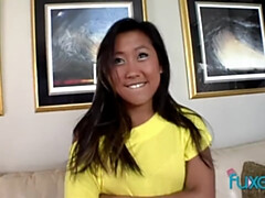 18, アジア人, フェラチオ, チン, 顔射, 天然, ラフ, フェラする