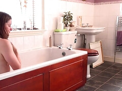 イギリス人, 女, 手コキする, オナニー, 淫乱熟女, オーガズム, 一人, 義母