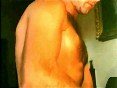 Sucer une bite, Poilue, Hard, Italienne, Orgie, Rugueux, Jarretelles, Rétro ancien