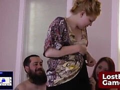 デカパイ, 衣服着たままセックス, Hd, シゴき, 母, 赤毛, 三人, オッパイの