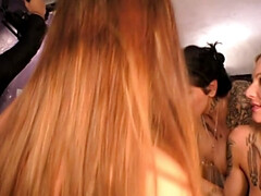 Минет, Буккаке, Семяизвержение, Европейки, Сперма на лице, Группа, От первого лица, Рабыни