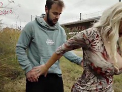 Leie, Grosser schwanz, Grosse titten, Blasen, Hardcore, Im freien, Pov, Jungendliche (18+)