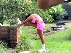 Kont, Grote mammen, Zwart, Latijnse vrouw, Rijpe lesbienne, Buiten, Openbaar, Tieten likken