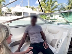 Gros seins, Blonde, Sucer une bite, Queue, Hd, Interracial, Mère que j'aimerais baiser, De plein air
