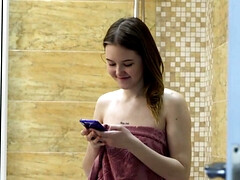 Tussi, Blasen, Braunhaarige, Masturbation, Orgasmus, Russisch, Jungendliche (18+), Titten