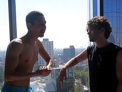 Amateur, Grosse bite, Homosexuelle, Poilue, Branlette thaïlandaise, Espagnole, Fessée, Tatouage