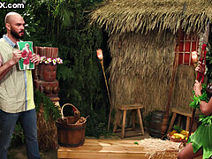 18, アナル, デカ尻, 黒人, バック, 黒人, アウトドア, シーメール