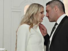 Blondine, Blasen, Betrug, Gruppe, Hardcore, Hd, Masturbation, Sekretärin