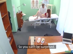 素人, 医者, 指いじり, なめる, 看護婦, オフィス, オマンコ, ユニフォーム