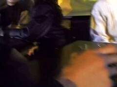 Tussi, Grosser arsch, Grosse titten, Fesselspiele, Vollbusig, Gruppensex, Gruppe, Handjob