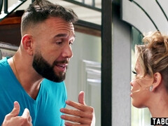 Hondjeshouding, Flexibiel, Hardcore, Likken, Moeder die ik wil neuken, Pornster, Kut duiken, Ruw