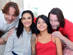 Брюнетки, Собачьи, Ласковые ручки, Поцелуи, Лизание, Киски, Тату, Молоденькие