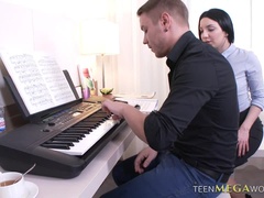 Hard, Hd, Adolescente