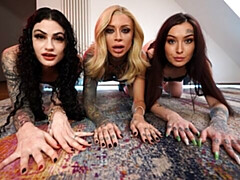 18 jaar, Grote kont, Grote mammen, Zwart, Pijpbeurt, Hondjeshouding, Mager, Tiener