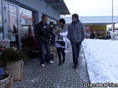 ブロンド, チェコ, イマラチオ, ダブル開発, 熟年, 淫乱熟女, オマンコ, 三人