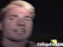 Blond, Pijpbeurt, Universiteit, Sperma shot, Flexibiel, Hardcore, Feest, Tiener