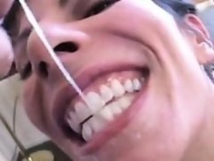 Enthousiasteling, Pijpbeurt, Bruinharig, Sperma shot, Sperma in gezicht