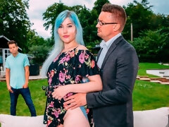 Wohlbeleibte schöne frauen, Blasen, Hundestellung, Doppelpenetration, Behaart, Handjob, Mann mann frau, Flotter dreier