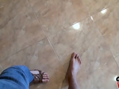 素人, お尻, フェラチオ, なめる, ピアス, 剃毛, タトゥー, 三人