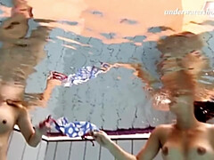 お尻, デカ尻, 茶髪の, フェティッシュ, 彼女, レズビアン, 締まりの良い, オッパイの