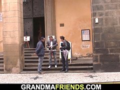 Grosse titten, Geile alte tussi, Reif, Milf, Mutti, Realität, Stiefmutter, Flotter dreier