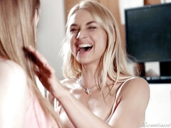 Блондинки, Колледж, Волосатые, Лесбиянка, Милф, Крошечные, Порнозвезда, Киски